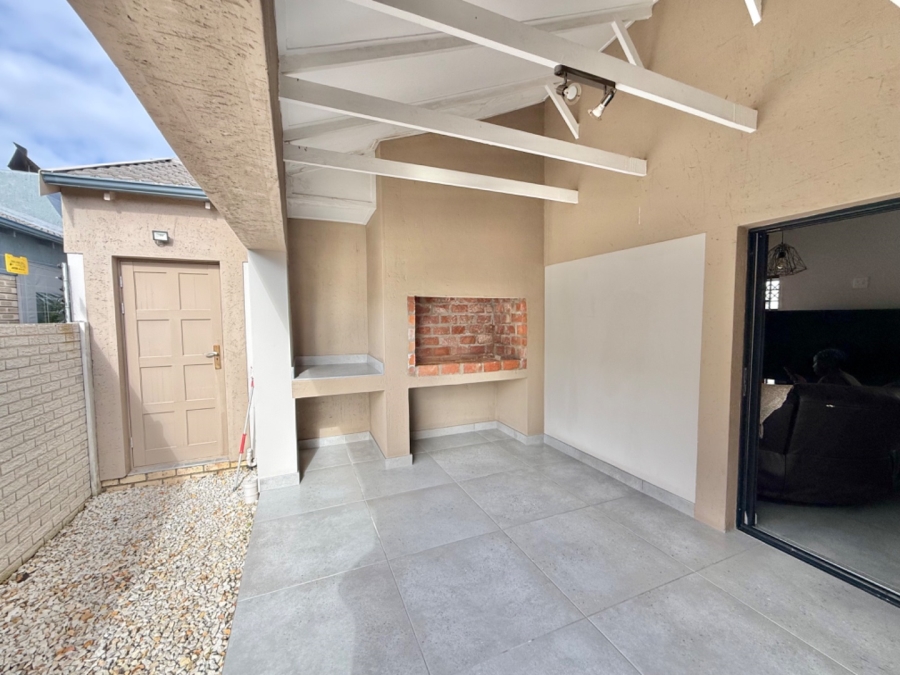 3 Bedroom Property for Sale in Fairview Eastern Cape